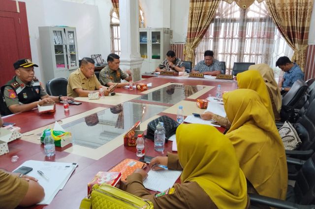 RDP KOMISI B MEMBICARAKAN TENTANG PAJAK MAKAN MINUM